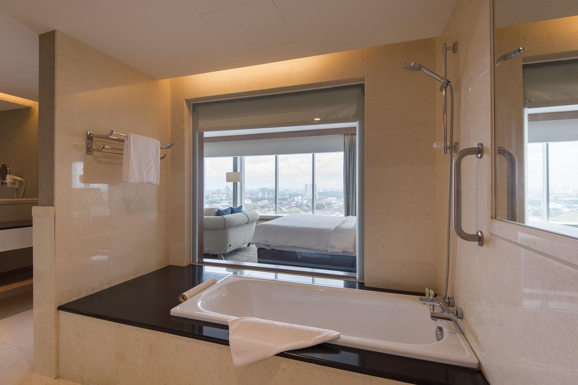 Hotel Centre 4*